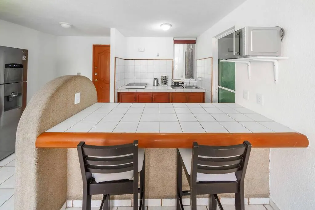 Villa Mantarraya Condo - 2 Br Cancun