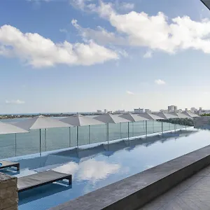 Canopy By Hilton La Isla מלון